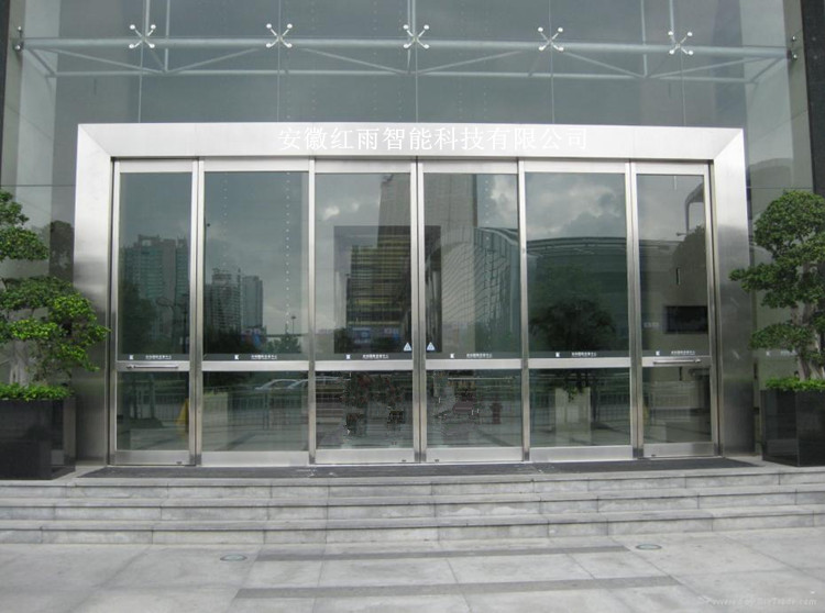 304拉丝不锈钢包边有框玻璃自动门案例图1