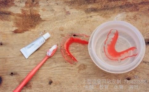 麻将桌-折叠麻将桌怎么样麻将席要如何保养比较好