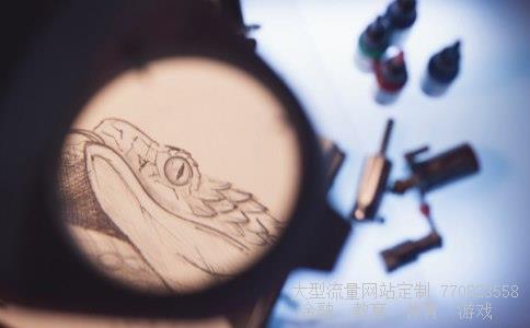 电脑显示器什么牌子好-电脑显示器用什么清洁呢