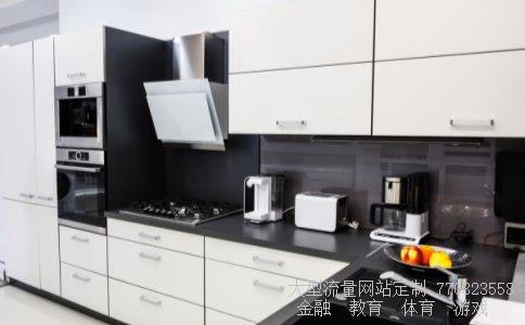 40尺集装箱内尺寸-请问20尺集装箱尺寸和40尺集装箱尺寸分别是多少