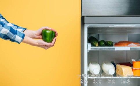 床的图片-紫色布艺床搭配什么样的四件套图片