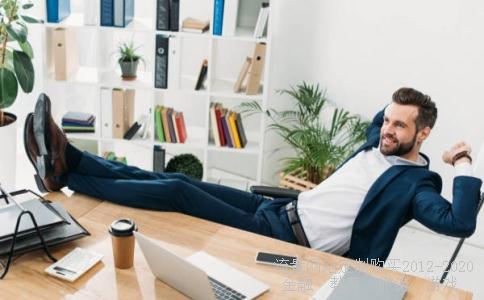 什么歌词中高潮时是唱“亲爱的你别走”