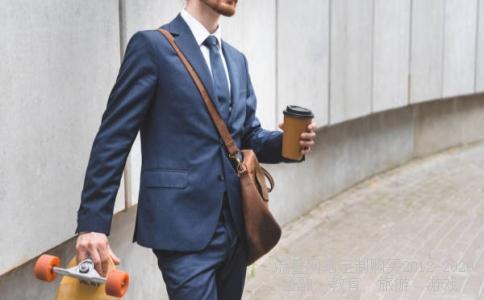 好奇的近义词是什么标准答案