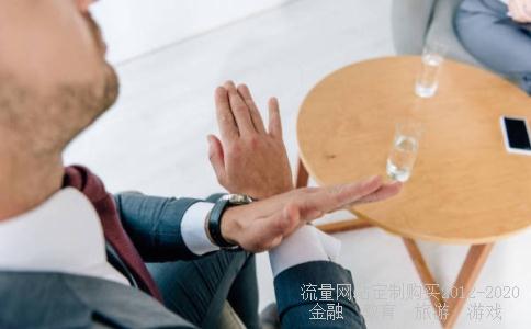 《变形金刚3》观后一直有一个疑问，铁皮到底死没死？