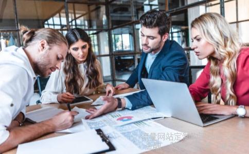 问上海权威的初高中衔接课程辅导书籍哪里有？