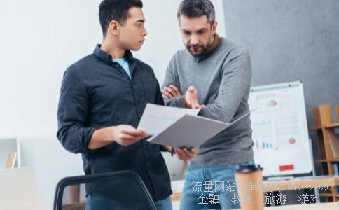 有关于变形金刚3（电影版）的详细人物介绍吗~包括狂派里面出现的声波传令鸟之类的~