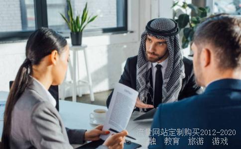 在你和我之间，有一座看不见得桥是某首歌的第一句，好像是在中学音乐课本上有，谁能帮我想起来歌名是什么？