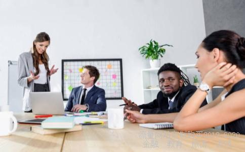 急求歌曲串词团结就是力量，严守纪律歌，不松铁拳头，不松铁拳头，不松铁拳头