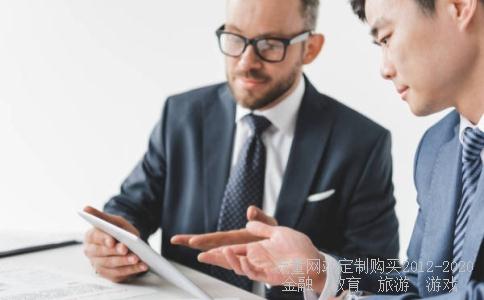 初中生英文自我介绍!!!